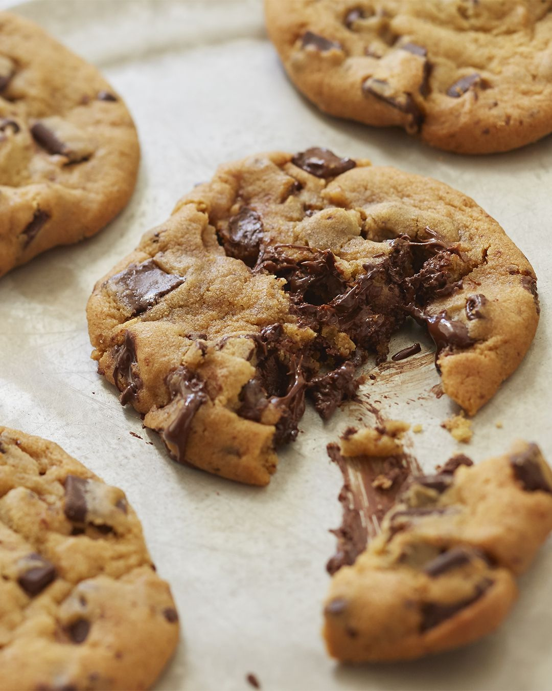 Classic Chocolate Chunk Cookie (70gm)